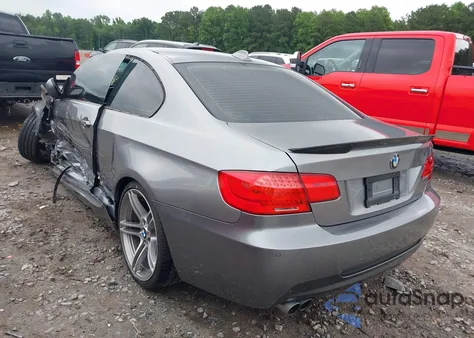 2013 BMW 328 I z USA, uszkodzony, nr VIN WBAKE3C53DE772193